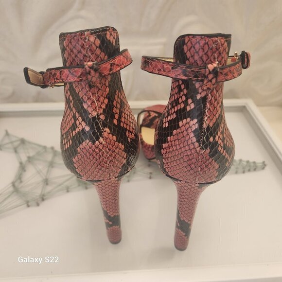 Vince Camuto Snakeskin Leather Heeled Sandals. NWT. Size 8.5 - Picture 6 of 8